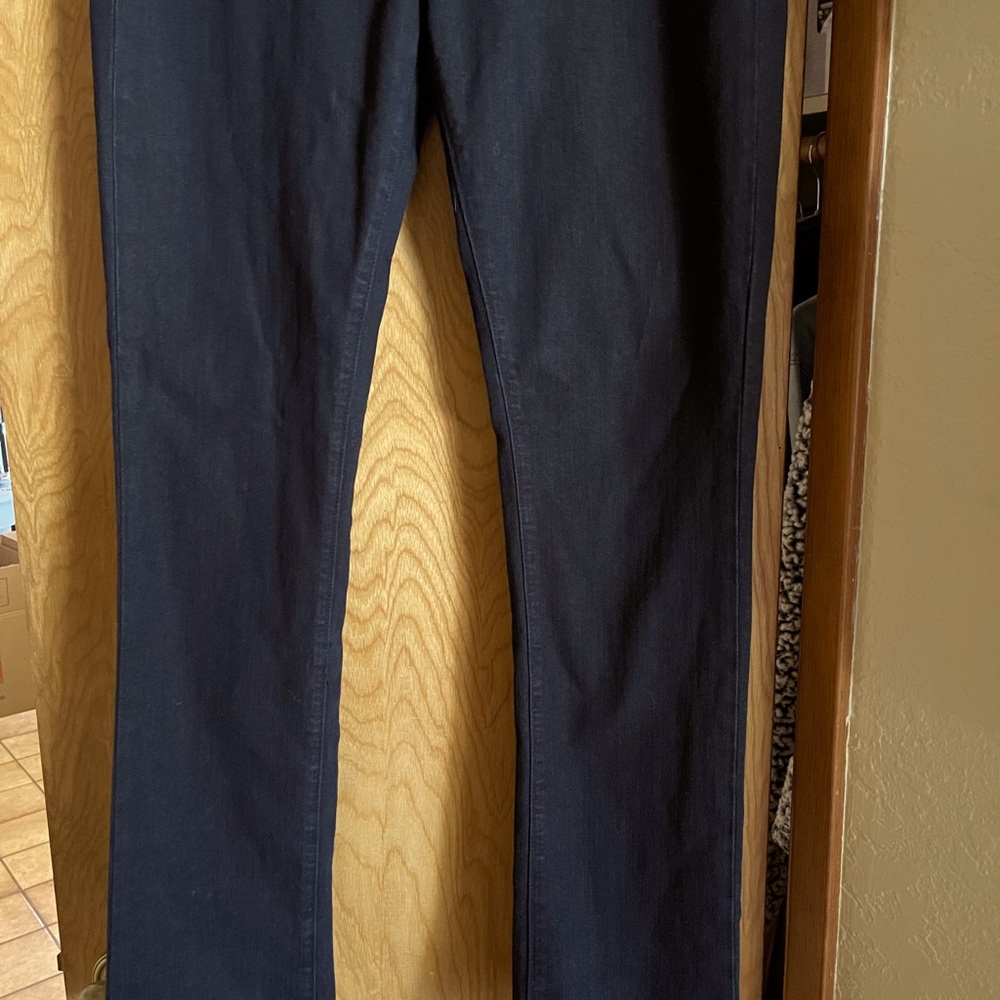 Paige jeans black straight leg size 31 skyline 32” inseam
